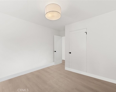 9425 Mclennan Avenue - Photo Thumbnail 32