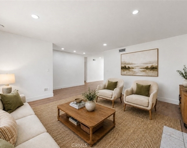 9425 Mclennan Avenue - Photo Thumbnail 8