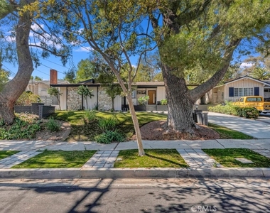 9425 Mclennan Avenue - Photo Thumbnail 1