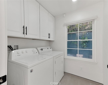 9425 Mclennan Avenue - Photo Thumbnail 17