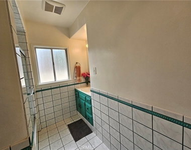5703 Beck Avenue - Photo Thumbnail 13
