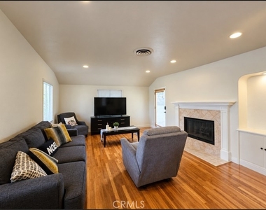 5703 Beck Avenue - Photo Thumbnail 1