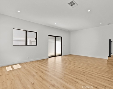 5751 Vista Del Monte - Photo Thumbnail 13