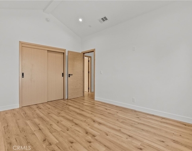 5751 Vista Del Monte - Photo Thumbnail 22