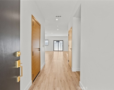 5751 Vista Del Monte - Photo Thumbnail 4