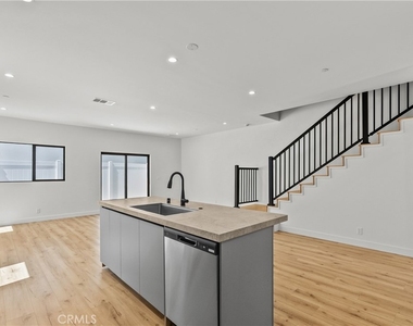 5751 Vista Del Monte - Photo Thumbnail 12