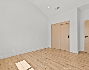 5751 Vista Del Monte - Photo Thumbnail 25