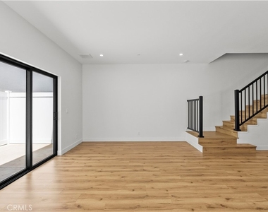 5751 Vista Del Monte - Photo Thumbnail 14