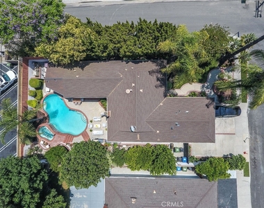 21701 Costanso Street - Photo Thumbnail 29