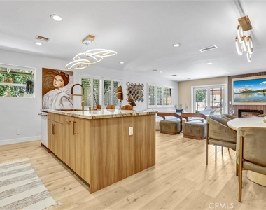 21701 Costanso Street - Photo Thumbnail 2