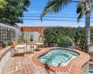 21701 Costanso Street - Photo Thumbnail 28