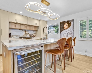 21701 Costanso Street - Photo Thumbnail 9