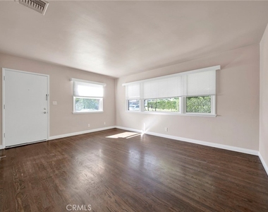 240 N Shamrock - Photo Thumbnail 2