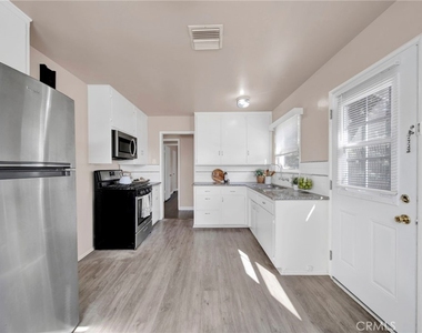 240 N Shamrock - Photo Thumbnail 4