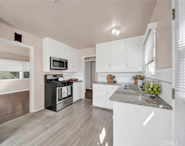 240 N Shamrock - Photo Thumbnail 5