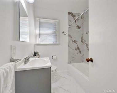 240 N Shamrock - Photo Thumbnail 10