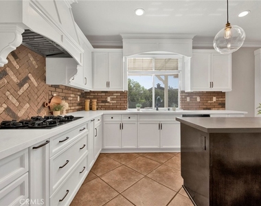 29006 Capri Court - Photo Thumbnail 14