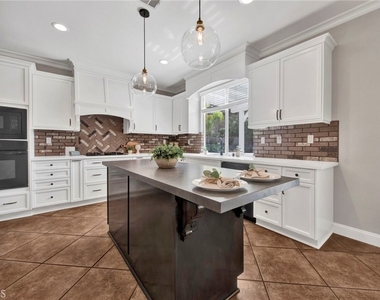 29006 Capri Court - Photo Thumbnail 12