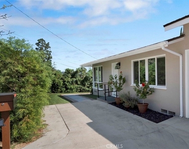 90 W Highland Avenue - Photo Thumbnail 1