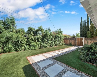 90 W Highland Avenue - Photo Thumbnail 2