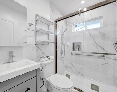 90 W Highland Avenue - Photo Thumbnail 13