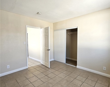1445 W 82nd - Photo Thumbnail 8