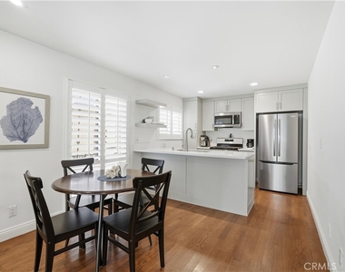 320 Hermosa - Photo Thumbnail 9