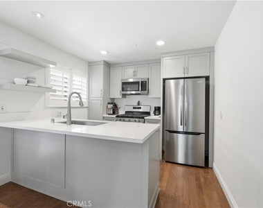 320 Hermosa - Photo Thumbnail 1