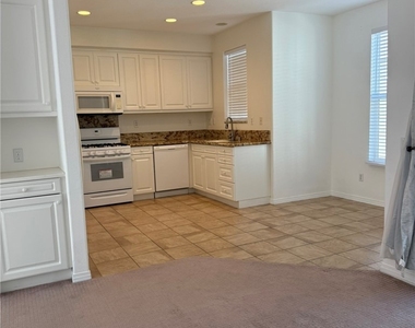 3538 Torrance Boulevard - Photo Thumbnail 3
