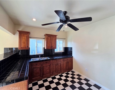 5589 Lemon Avenue - Photo Thumbnail 9