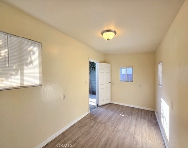 5589 Lemon Avenue - Photo Thumbnail 28