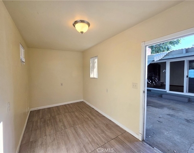 5589 Lemon Avenue - Photo Thumbnail 29