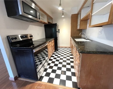 901 Linden Avenue - Photo Thumbnail 5