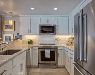 3121 W Coast - Photo Thumbnail 10