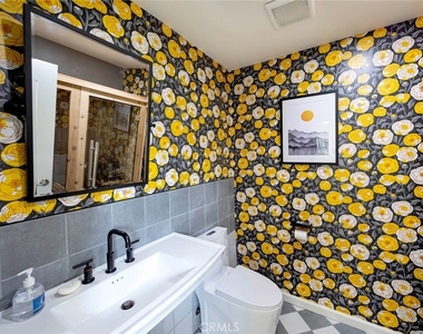 1652 N Pala Place - Photo Thumbnail 3