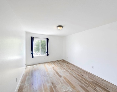1652 N Pala Place - Photo Thumbnail 21