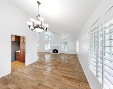 1652 N Pala Place - Photo Thumbnail 8