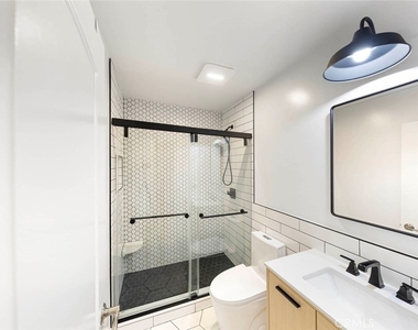 1652 N Pala Place - Photo Thumbnail 22