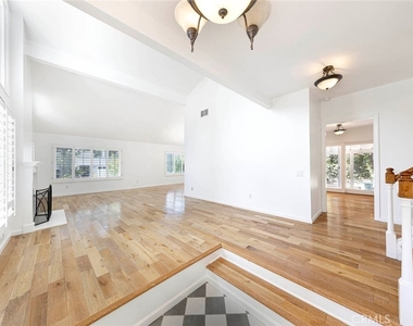 1652 N Pala Place - Photo Thumbnail 4