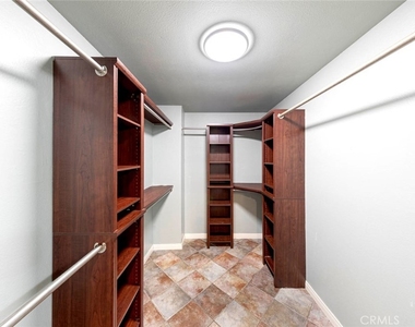 1652 N Pala Place - Photo Thumbnail 17