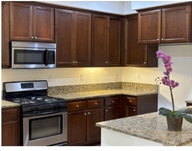 440 Amargosa Way - Photo Thumbnail 2