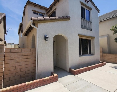 440 Amargosa Way - Photo Thumbnail 8