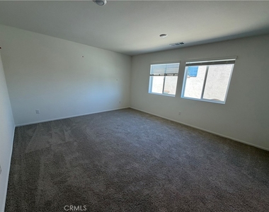 27286 Aurora - Photo Thumbnail 5