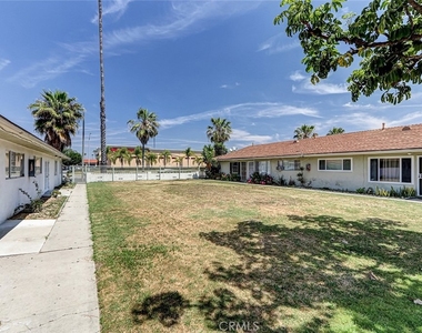 2018 E La Palma Avenue - Photo Thumbnail 5