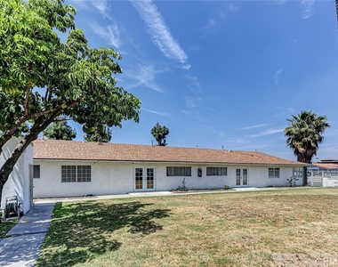 2018 E La Palma Avenue - Photo Thumbnail 4