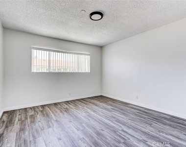 2018 E La Palma Avenue - Photo Thumbnail 27