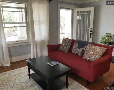 3645 Villa - Photo Thumbnail 2
