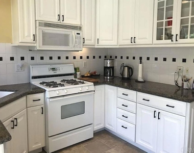 3645 Villa - Photo Thumbnail 5