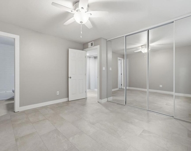 1550 Seacoast Drive - Photo Thumbnail 13
