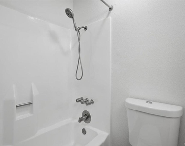 6859 Paris Way - Photo Thumbnail 16